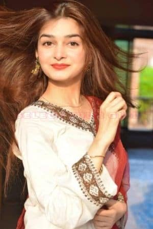 Luci Busty Female Companion in Mumbai