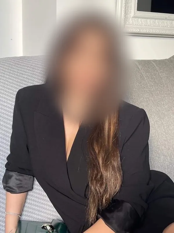 Saheen — premium escort available in Worli